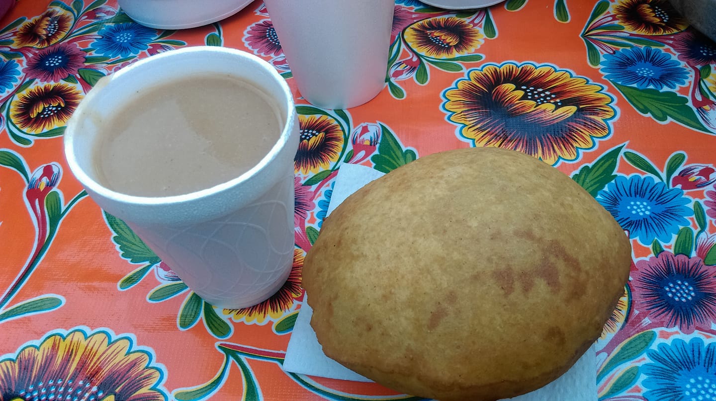 Preparar Gorditas de Maiz y Atole de pinole en Casa.
