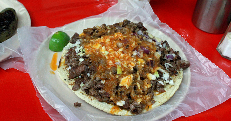 Donde comer tacos en Mazatlán en la noche