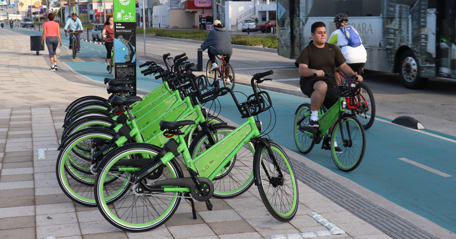 Las Bicicletas verdes del malecón de Mazatlán (Las retiraron)