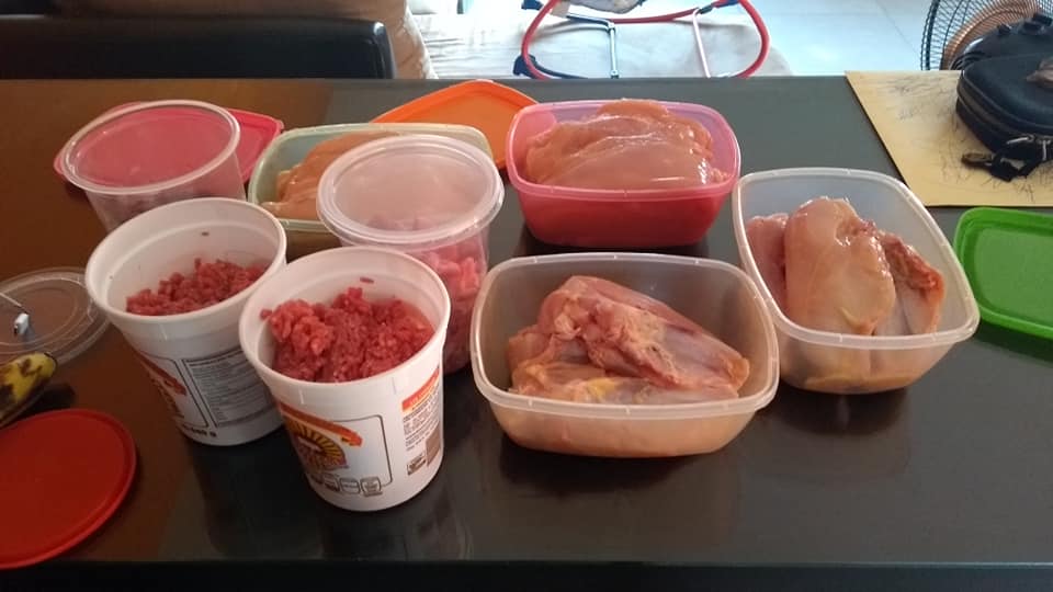 Clientes del mercado de la Juárez promueven el no pedir bolsas de plástico