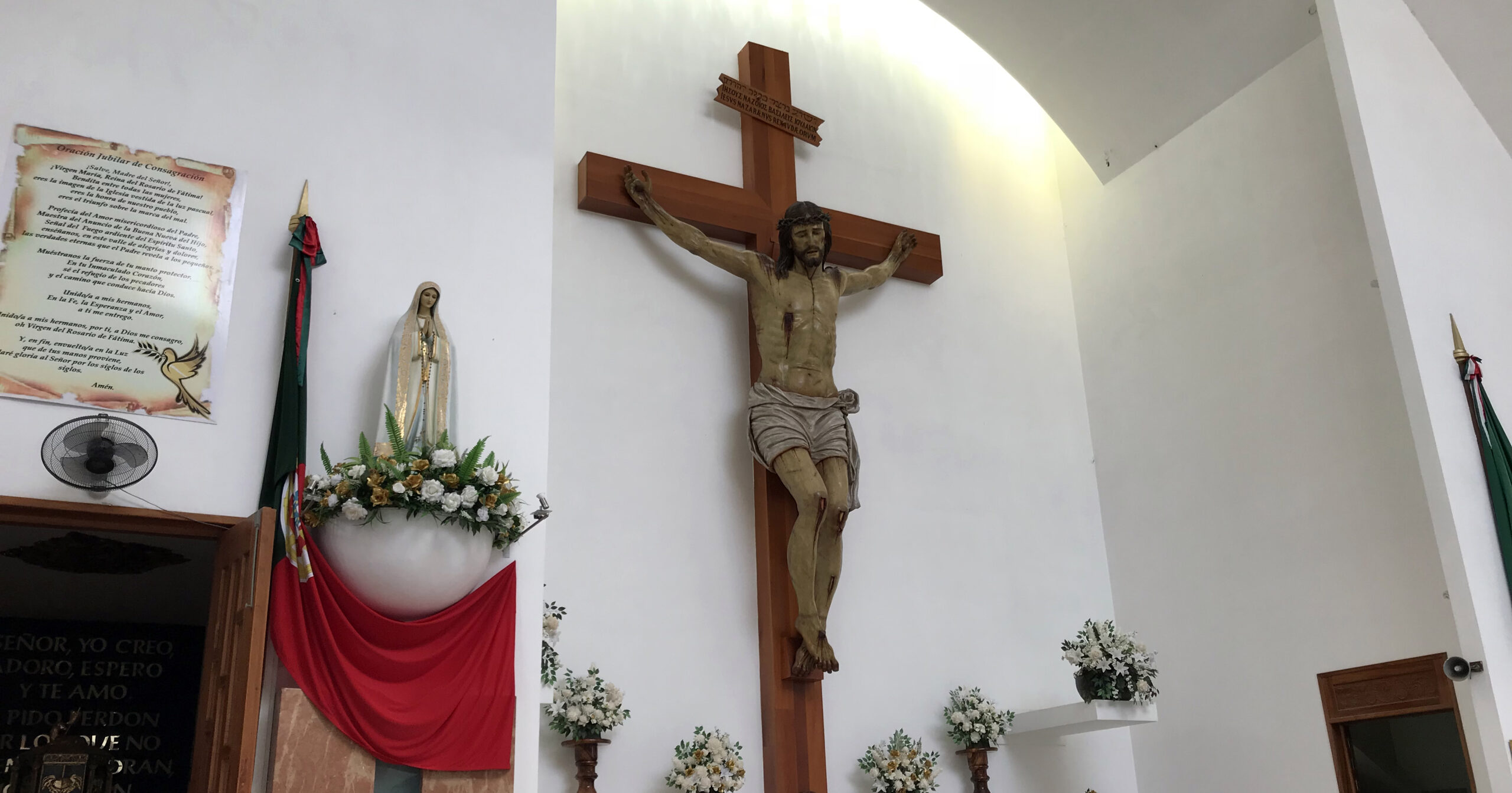 El Cristo de 6.5 metros de altura en  Mazatlán