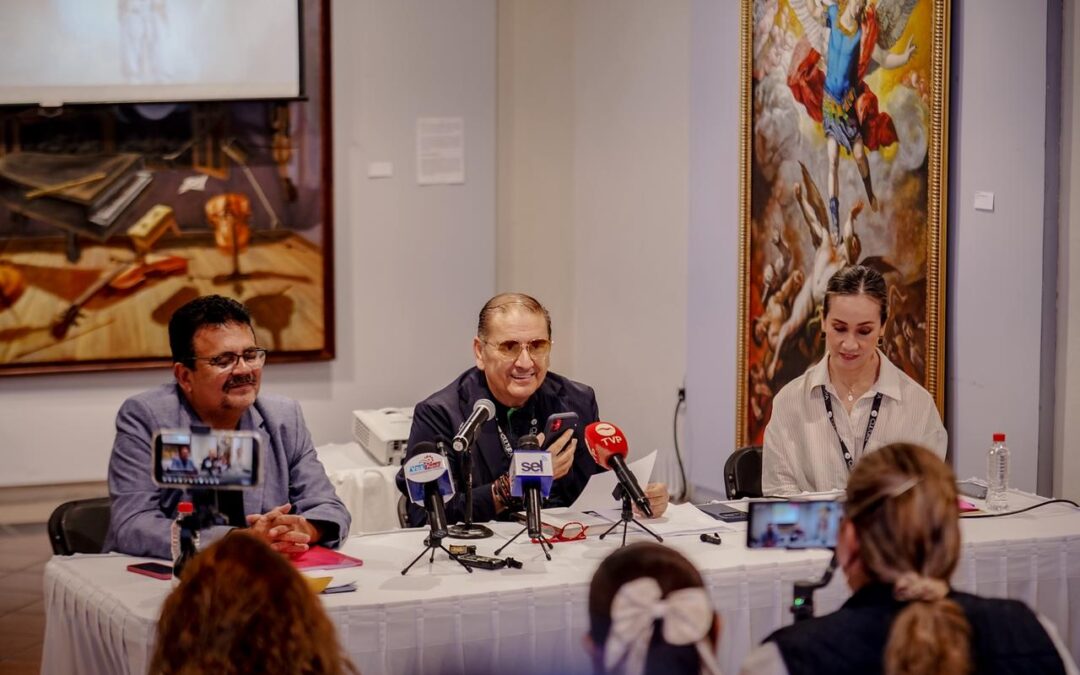 Escritora Ana Clavel gana Premio Mazatlán de Literatura 2026